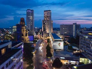 Berlin by night (Image copyright: BVG/Sven Lambert)