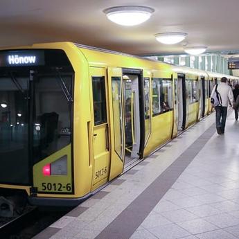 berlin_metro_platform_transport_industry.jpg
