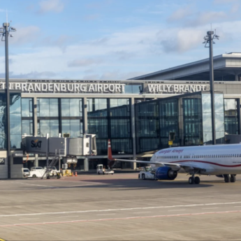 Berlin_Brandenburg_airport_outside_view.png