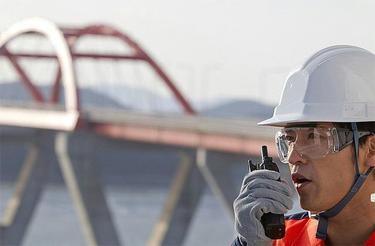 Critical radio communications now Critical radio communications now