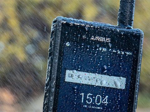 Tactilon Dabat in autumn rain