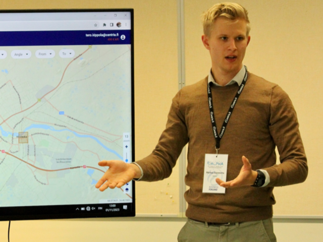 Alpha project Markus Säynevirta presenting the one atlas map