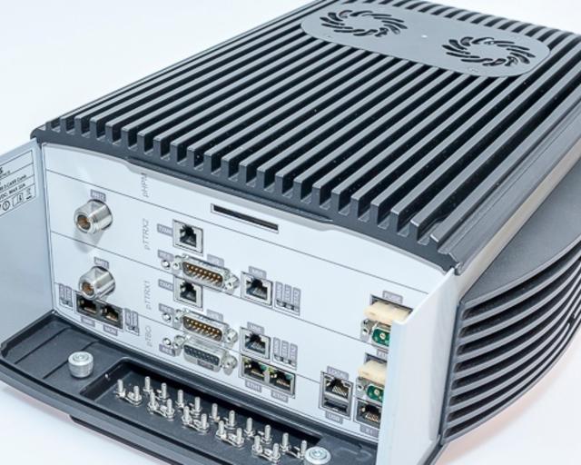 TB3hp TETRA base station