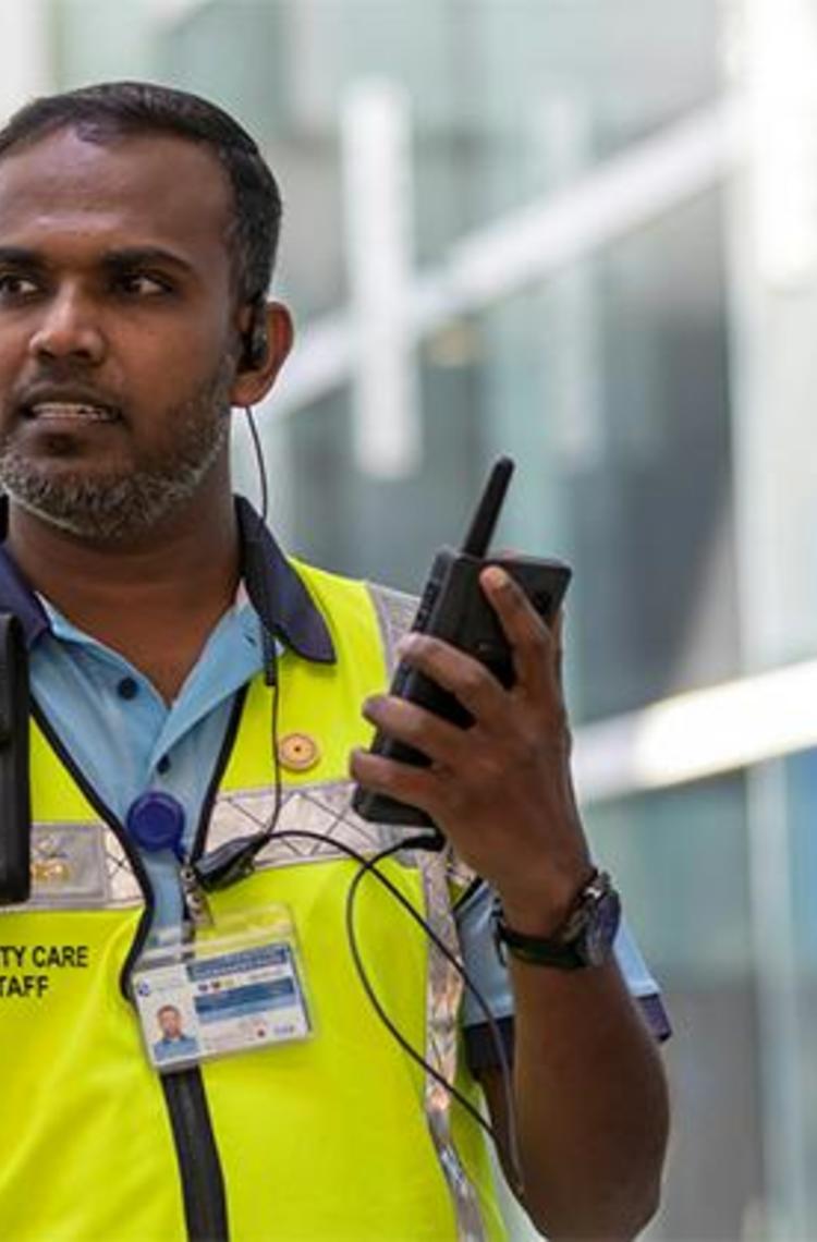 Security field worker with Tactilon Dabat Security field worker with Tactilon Dabat