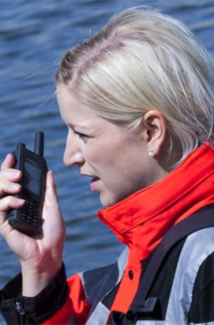 TH1n radio user far from a TETRA base station uses up battery life TH1n radio user far from a TETRA base station uses up battery life