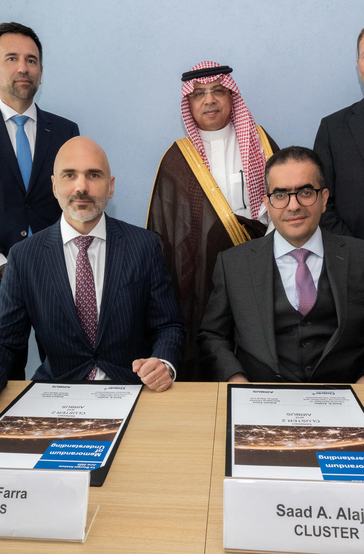 Paris Air Show 2025 - MoU signature with Cluster 2