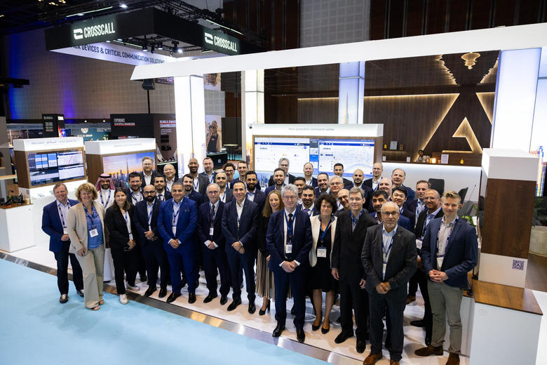 CCW 2024 in Dubai - Airbus crew group photo on the booth