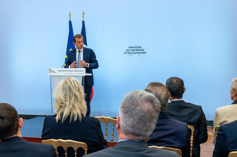 Guillaume Faury, CEO of Airbus, during his speech about the RRF, higlighted that the Airbus teams and the partners are all commited on the project in order to provide a sovereign and secure solution to the French security and rescue forces.