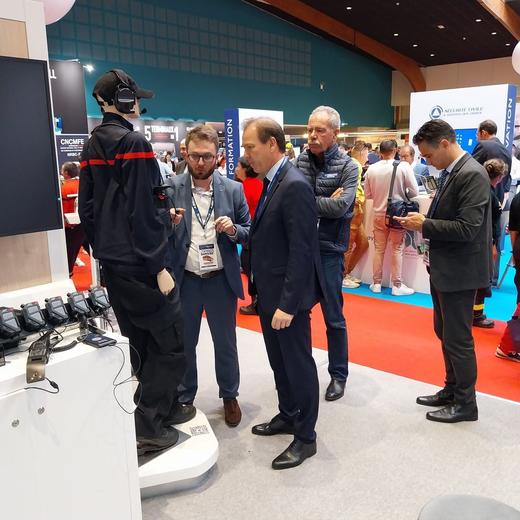 cnspf 2024 guillaume lambert on airbus stand